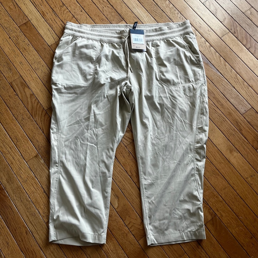 The North Face Aphrodite Motion Capri Pants Gravel Tan 3XL NF0A4AQE